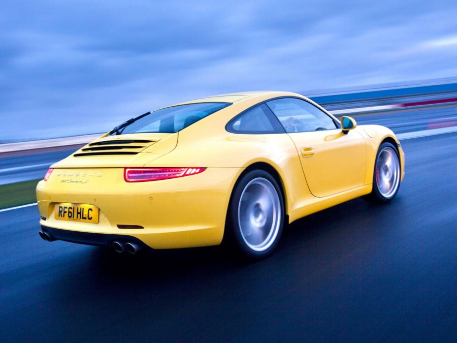  Porsche 911 Carrera S 2012 года  (UK) (фото 18 из 24)
